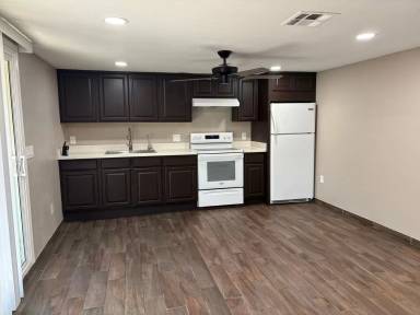 Main picture of 3229 N 54th Ln