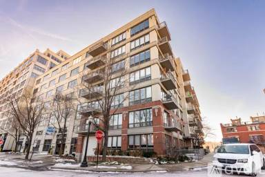Main picture of 1000 N Kingsbury St