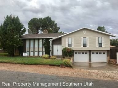 Main picture of 3008 Bloomington Hills Dr