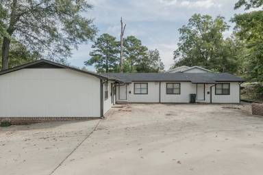 Main picture of 1303 5th Ave S