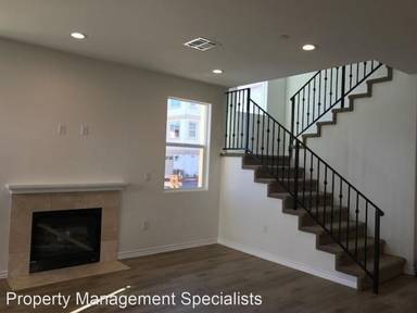 Main picture of 325 Newbury Vista Ln