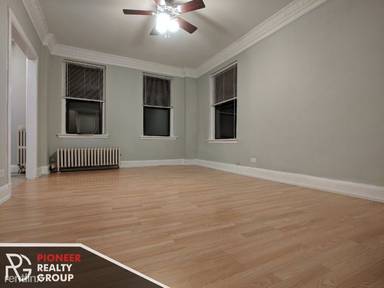 Main picture of 3831 N Fremont St