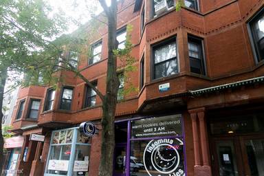 Main picture of 2262 N Lincoln Ave