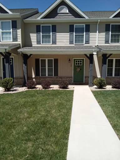 Main picture of 106 Squire Cir