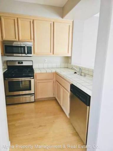 Main picture of 573 Shoal Cir
