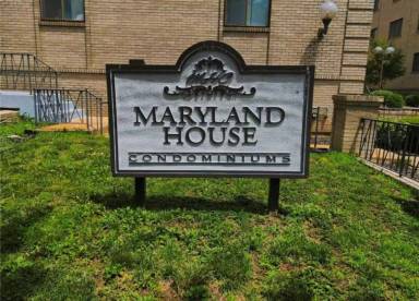 Main picture of 1685 Lochcrest Dr