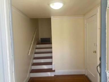 Main picture of 446 Athens St