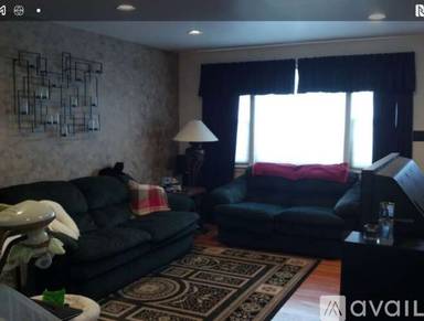 Main picture of 443 Seville St