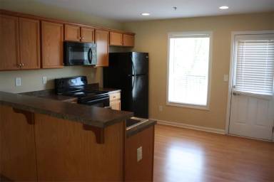 Main picture of Red Oak Village Condo