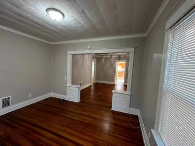 Main picture of 7 Sawyer St