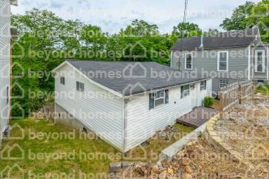 Main picture of 500 Rosewood St