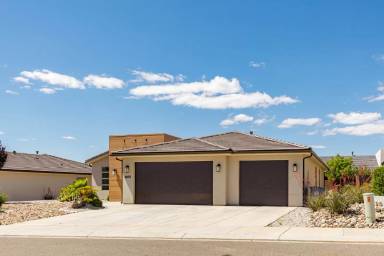 Main picture of 3076 E Lavatera Dr