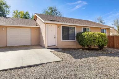 Main picture of 8384 E Lakeshore Dr