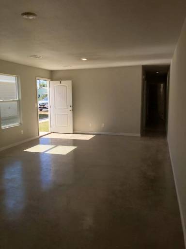 Main picture of 2603 S Roberts St