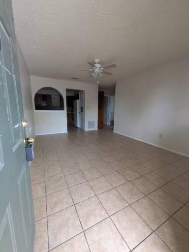 Main picture of 103 W Truman Ave