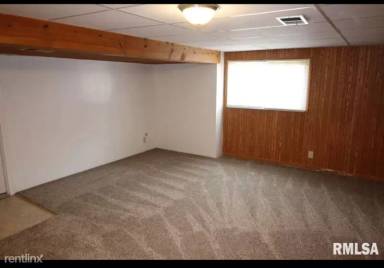 Main picture of 1111 E Moneta Ave