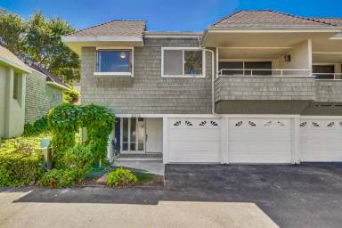 Main picture of 22316 Caminito Arroyo Seco