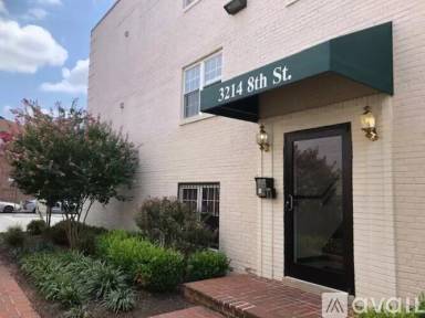 Main picture of 3214 8th St SE