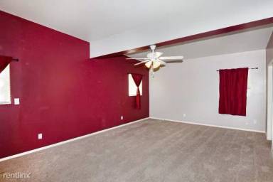 Main picture of 406 W 4th Ave