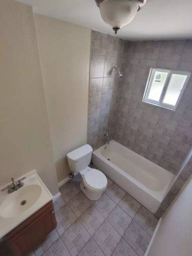 Main picture of 295 S 39th St