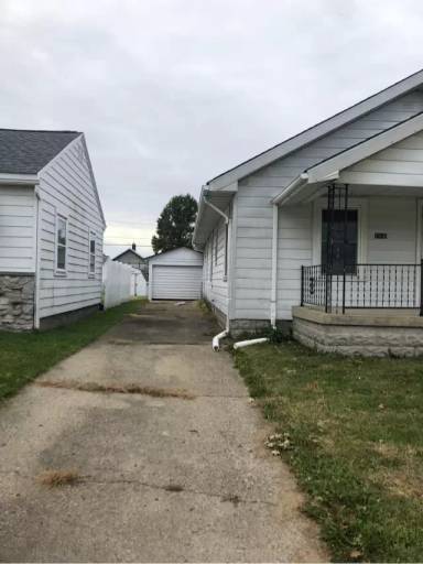 Main picture of 1113 S Locke St