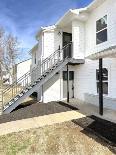 Main picture of 1162 W Cato Springs Rd