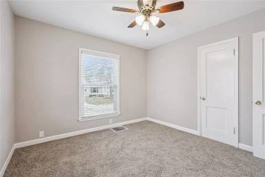Main picture of 632 34th St SE