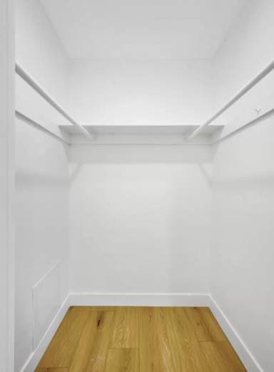Main picture of 544 S Oxford Ave