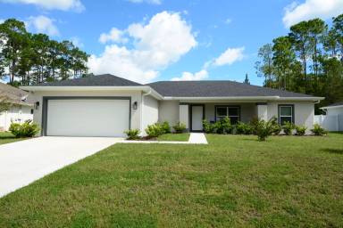 Main picture of 69 Point of Woods Dr