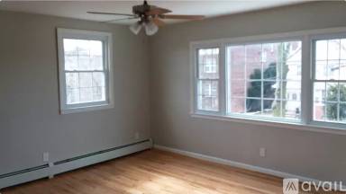 Main picture of 123 2nd St