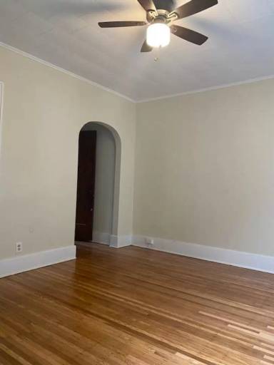 Main picture of 960 Dewey Ave