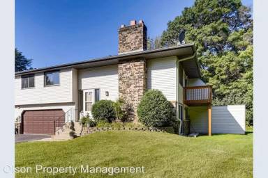 Main picture of 1727 Hickory Hill Dr