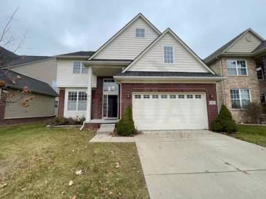 Main picture of 27077 Maxwell Ct