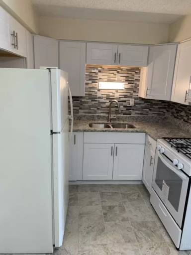 Main picture of 10408 Menard Ave