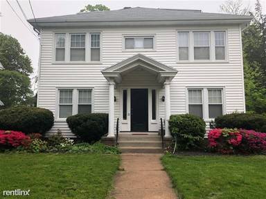 Main picture of 21 Elmwood Rd