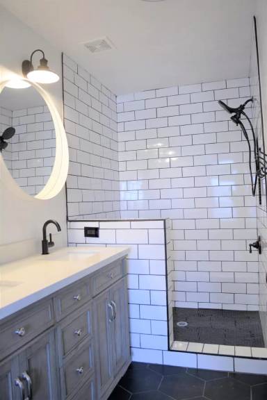 Main picture of 23 E 8240 S