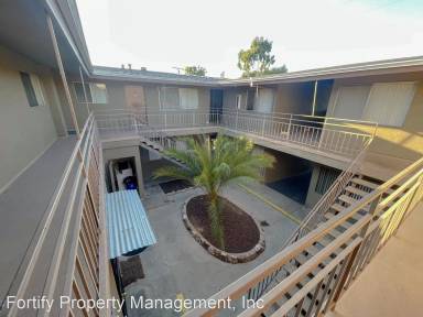 Main picture of 3620 W 139th St