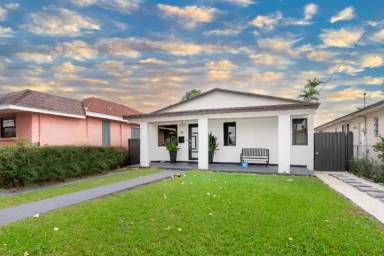 Main picture of 511 NW 59th Ave