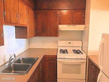 Main picture of 580 Bridge St