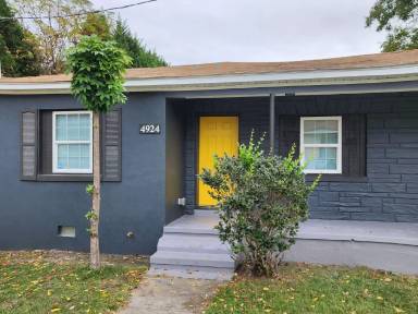 Main picture of 4902 - 4924 Schmidt St Apartments