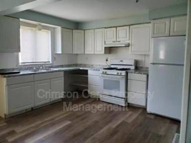 Main picture of 108 Grove St