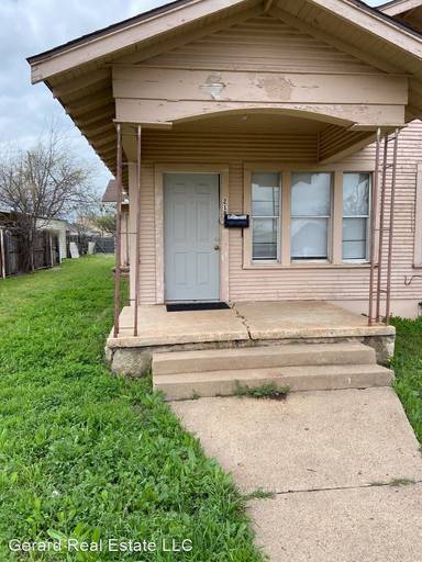 Main picture of 216 Palm St