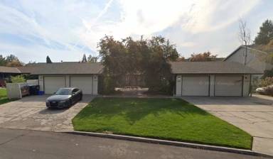 Main picture of 1701 NE Wichita Way
