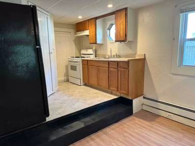 Main picture of 50 N Spring St