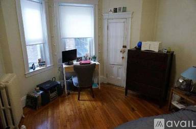 Main picture of 11 Royce Rd