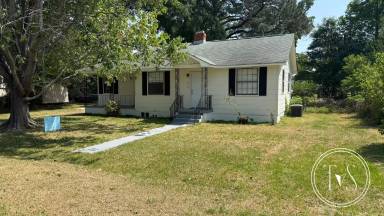 Main picture of 416 Pinehurst Pl