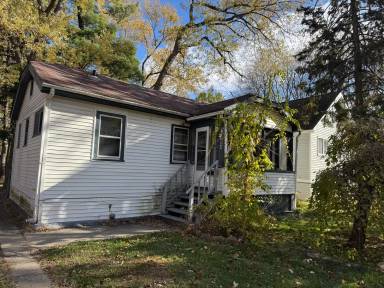 Main picture of 19234 Five Points St