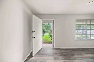 Main picture of 5720 Skylark Dr