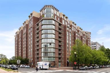 Main picture of Capitol Hill Tower