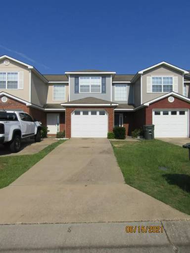 Main picture of 113 Concord Ave